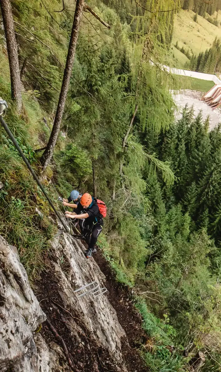 Hoch hinaus am Klettersteig in der Kletterwelt in Kleinarl